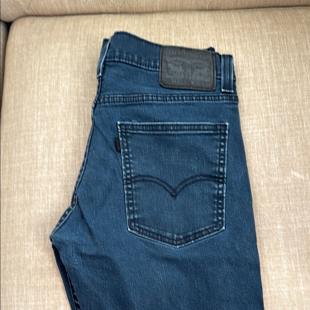Men's Blue Jeans